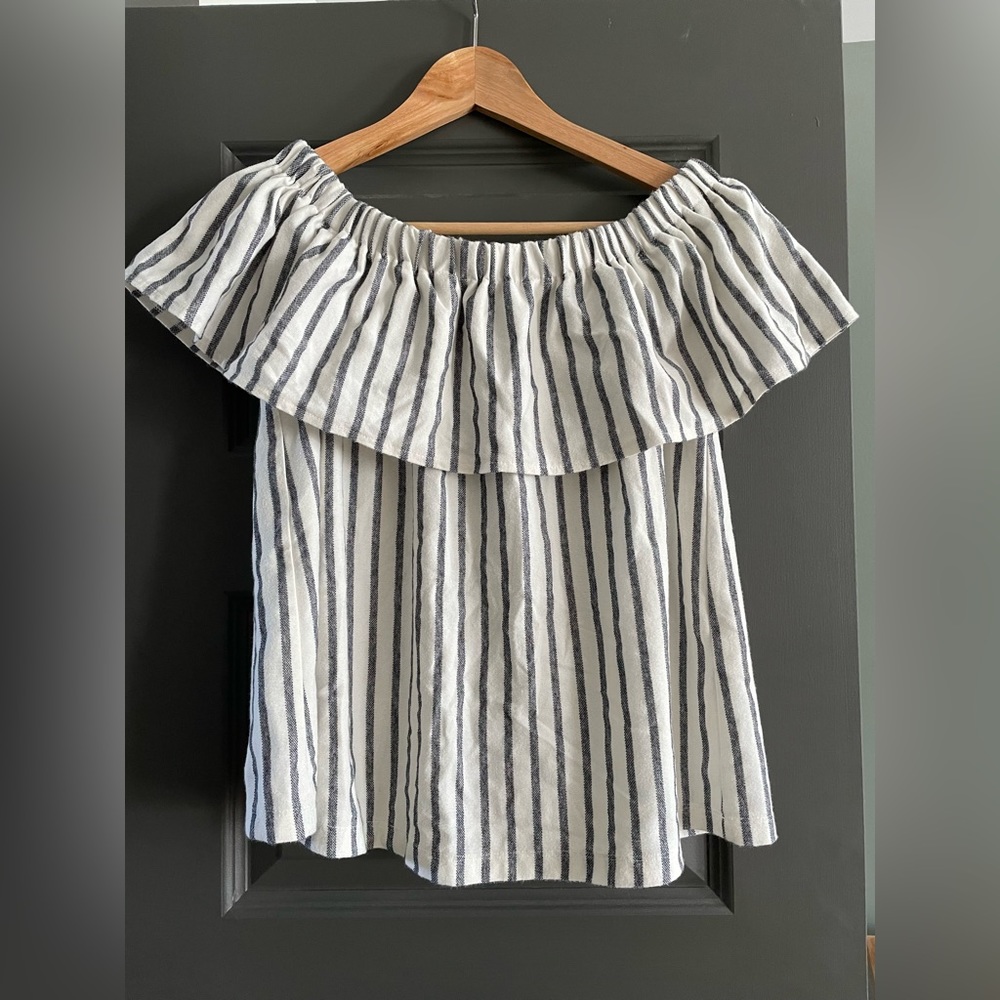Banana Republic striped ruffle tanktop